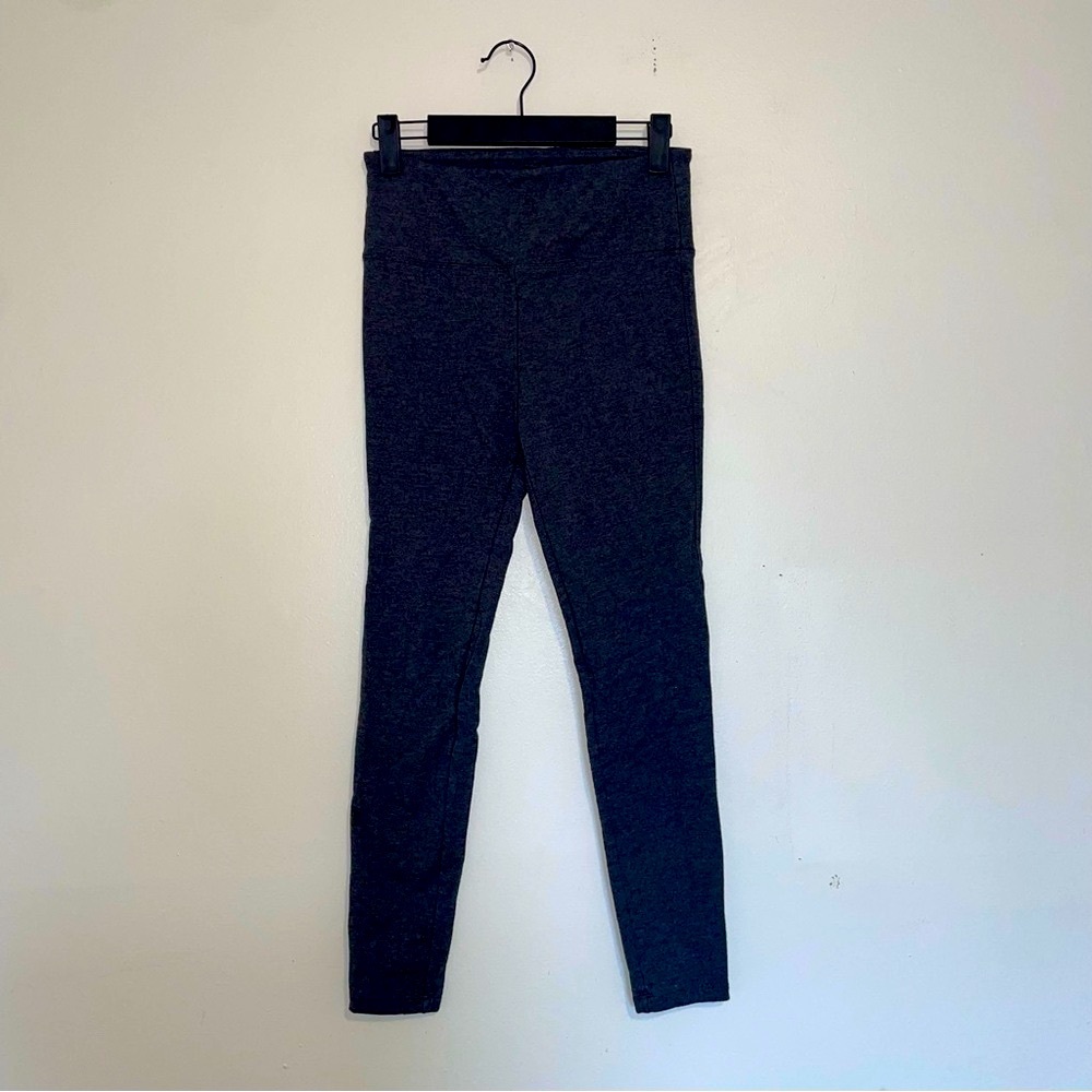Max & Mia | Gray Leggings with High Waistband and Full Length Design